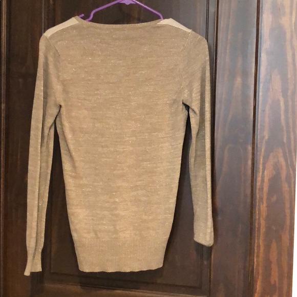 Too small - Picture 4 of 4